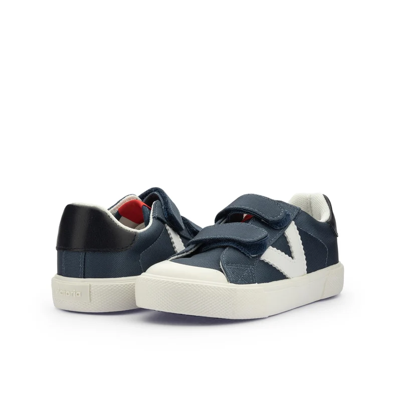 Deportiva azul 1065172 Victoria