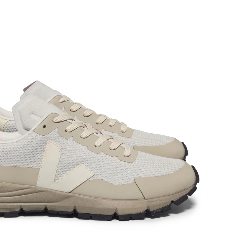 Deportiva beige oscuro DEKKAN Veja