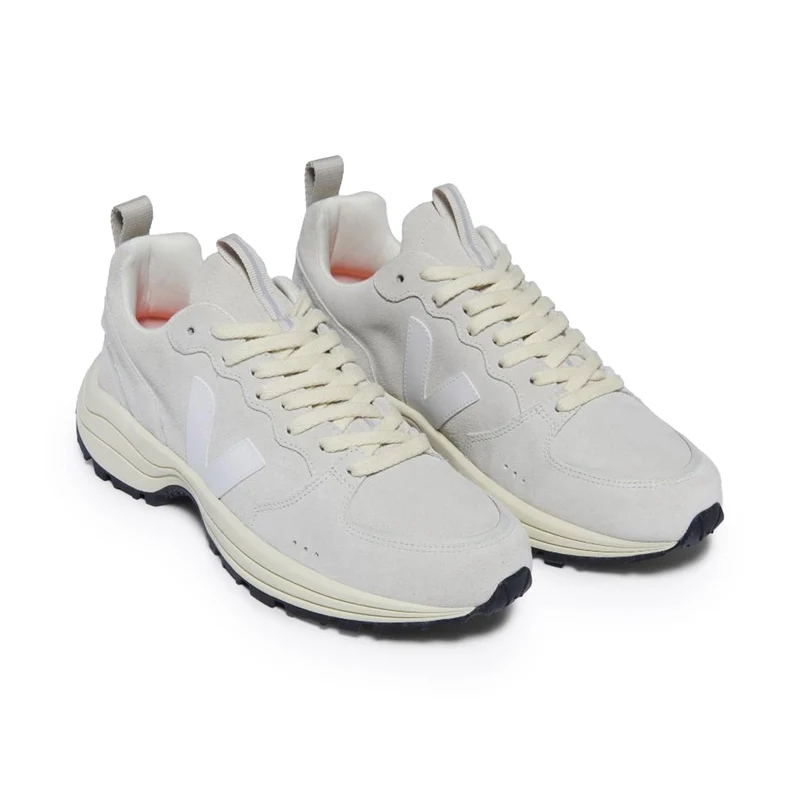 Deportiva total beige VENTURI Veja