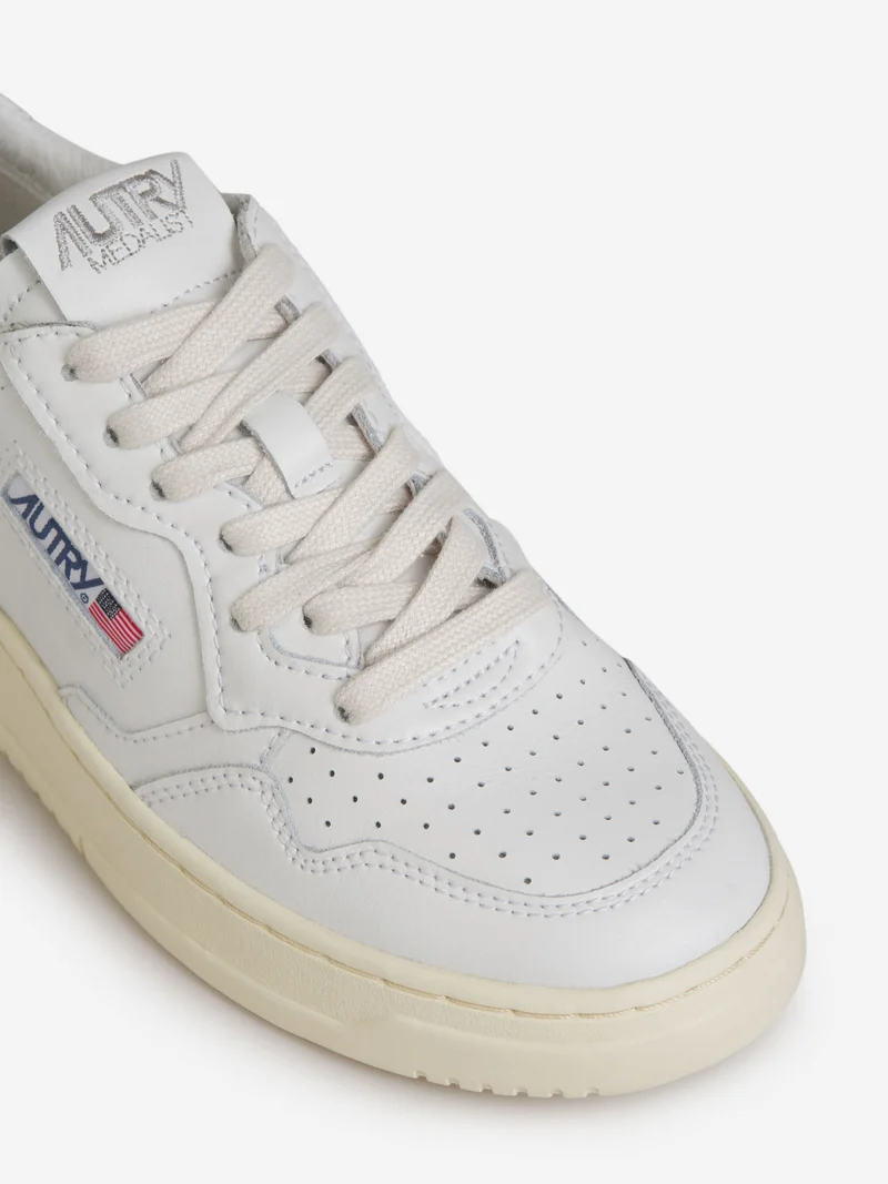 Sneakers Medalist Low
