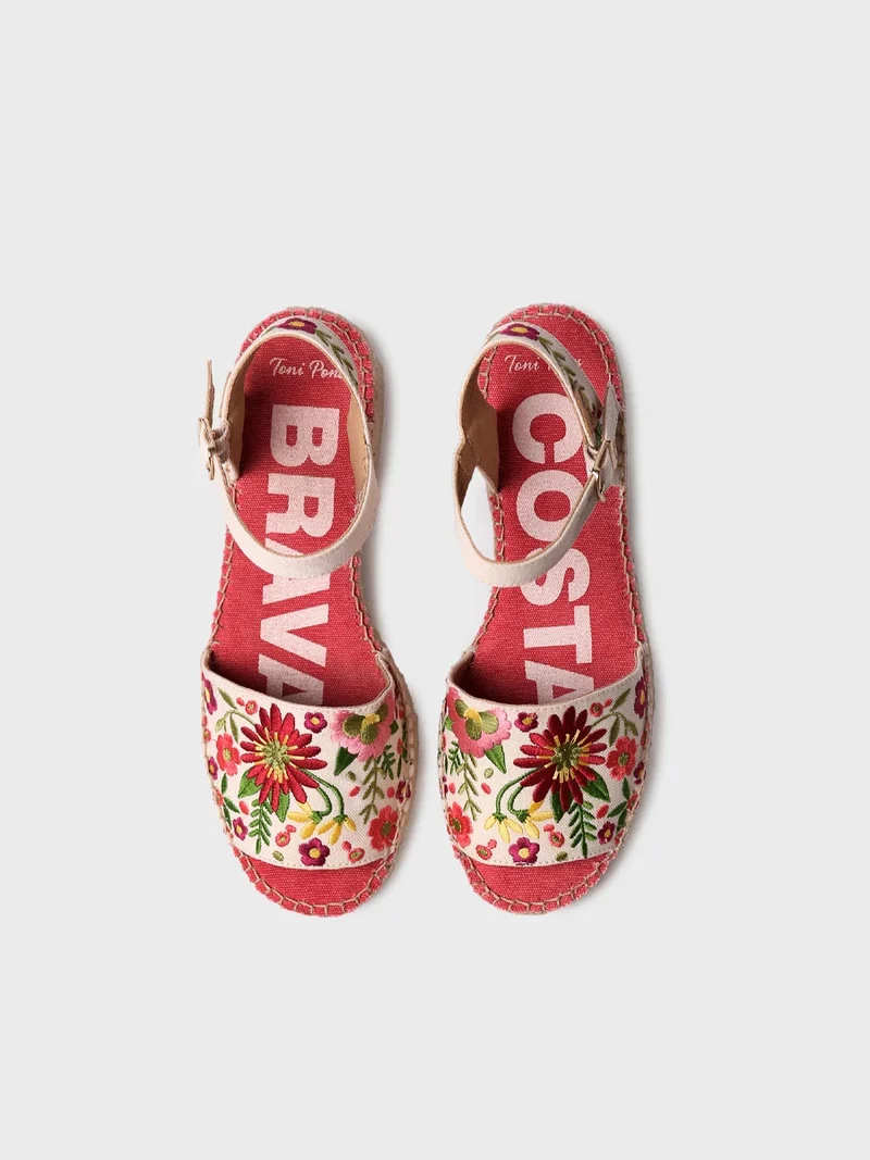 Alpargata de mujer con tacón bajo y bordado floral | TAMARIU