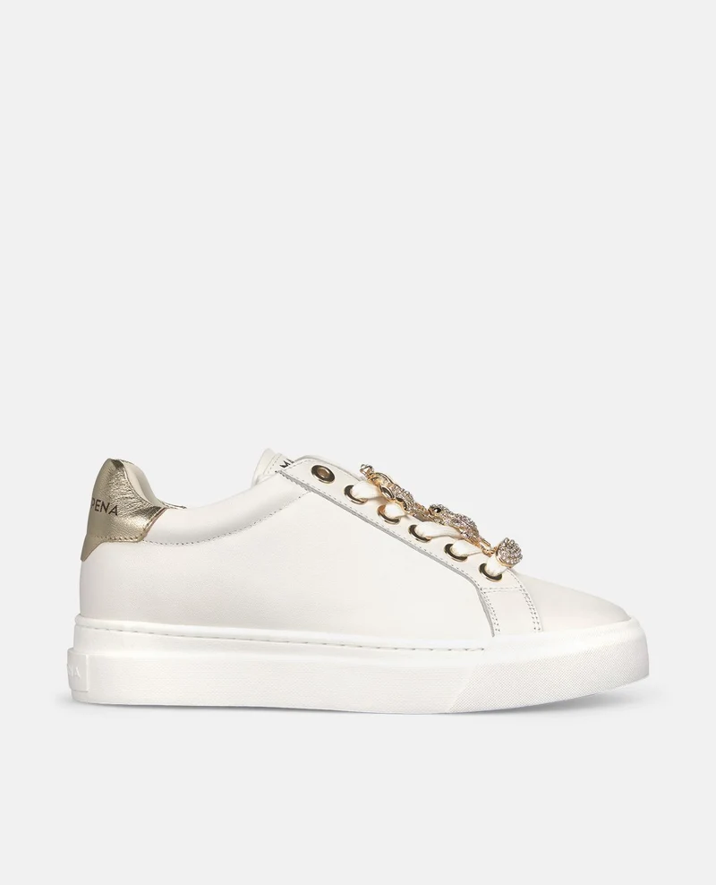 DEPORTIVA DETALLE CORDONES