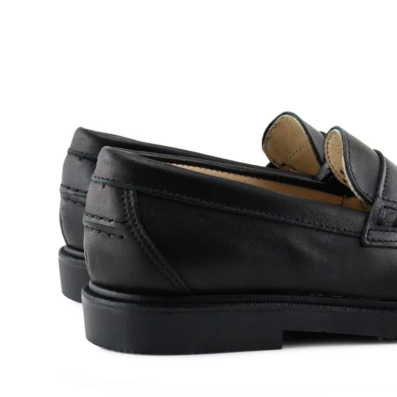 Mocasín negro NEWJERO501 Jeromín