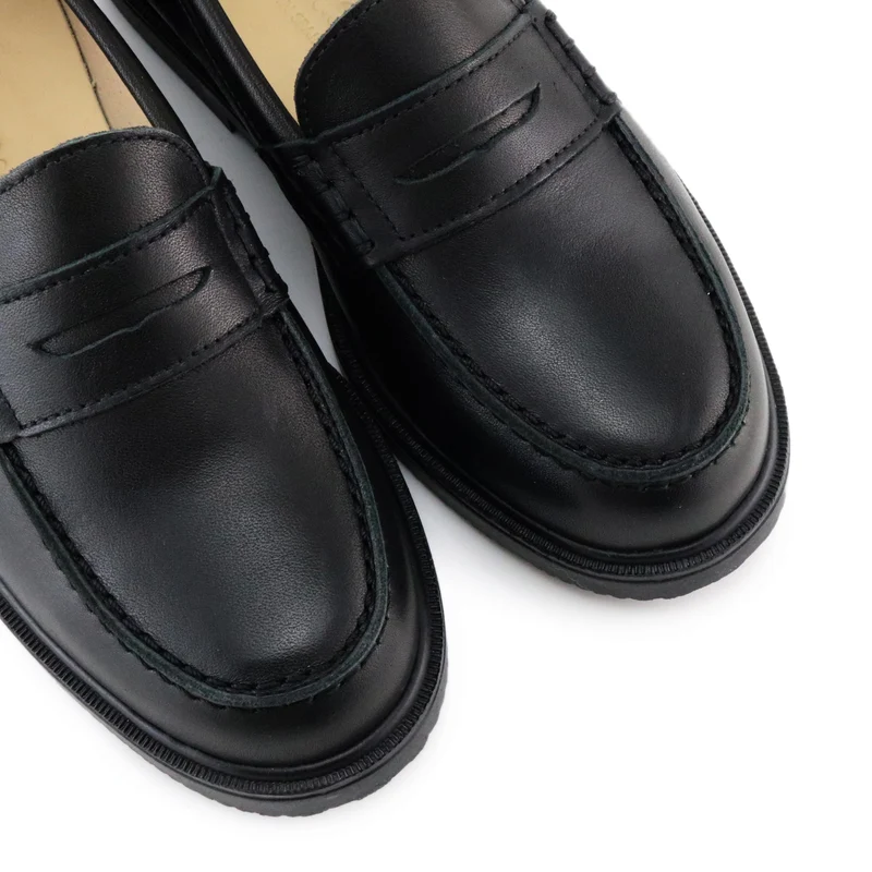 Mocasín negro NEWJERO501 Jeromín