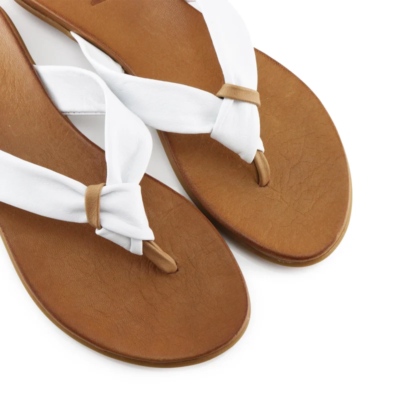 Sandalia blanco KOTOR 220V
