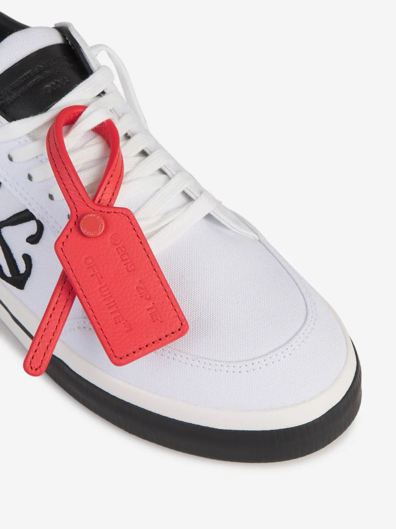 Sneakers New Low
