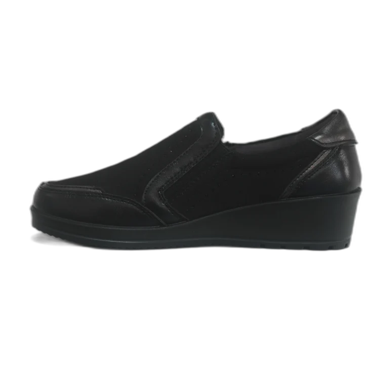 MUJER COMODO DEPORTIVO NEGRO