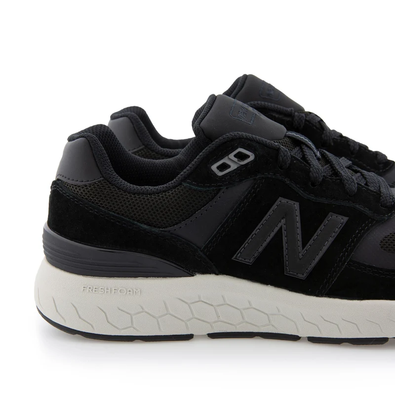 Deportiva serraje negro MW880BK6 New Balance