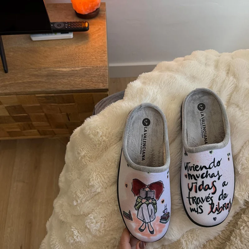 Zapatillas de Casa La Valenciana Libros