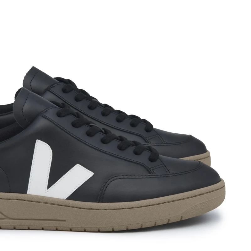 Deportiva negro/blanco V12 Veja