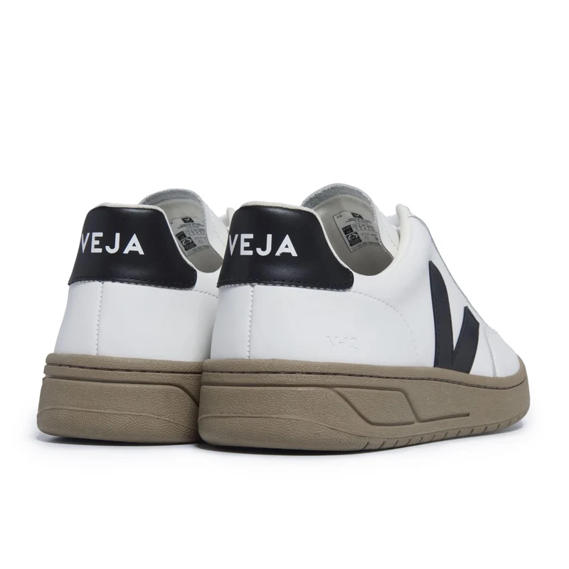 Deportiva blanco/negro V12 Veja
