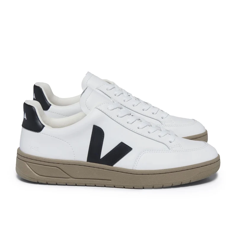 Deportiva blanco/negro V12 Veja