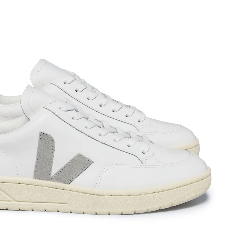 Deportiva blanco/gris claro V12 Veja