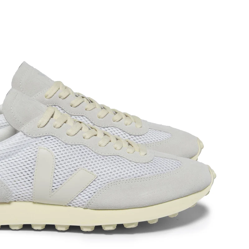 Deportiva beige RIOBRANCO Veja