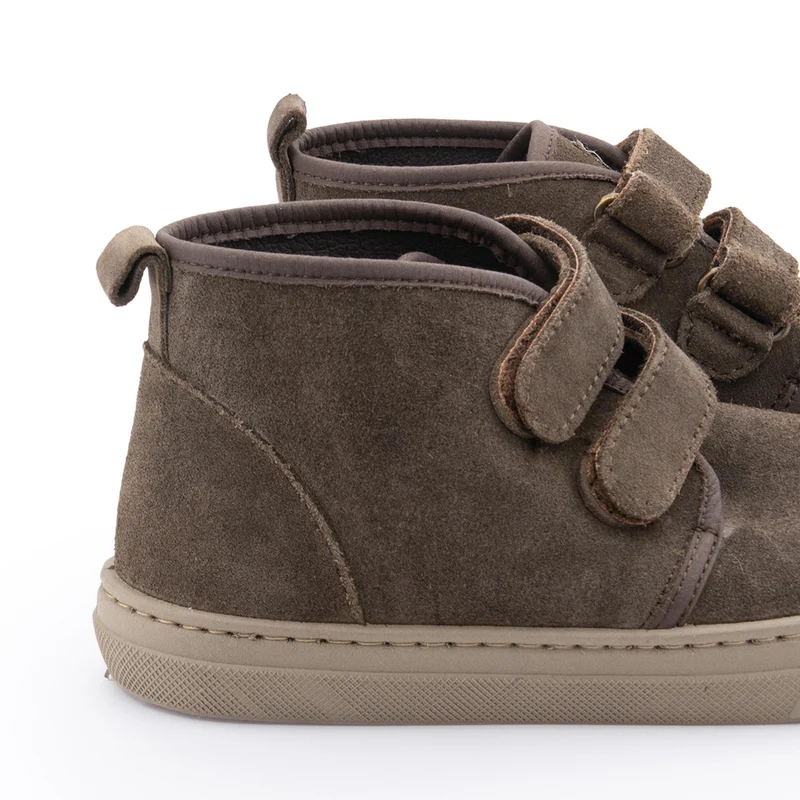 Bota serraje marrón 93887 Cienta
