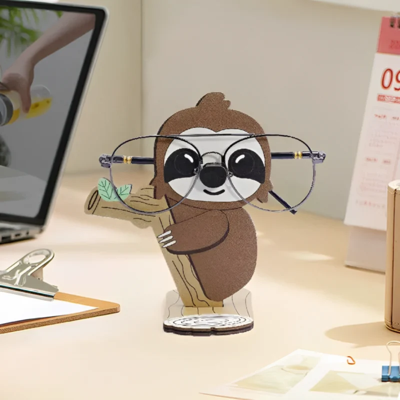 Miomu Posa Lentes, Diseño Oso Perezoso