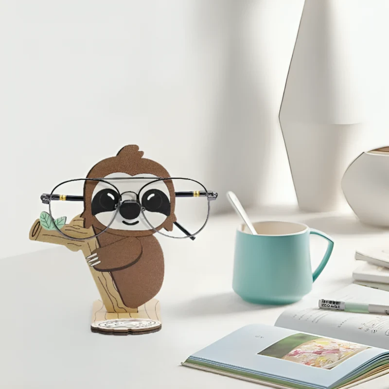 Miomu Posa Lentes, Diseño Oso Perezoso