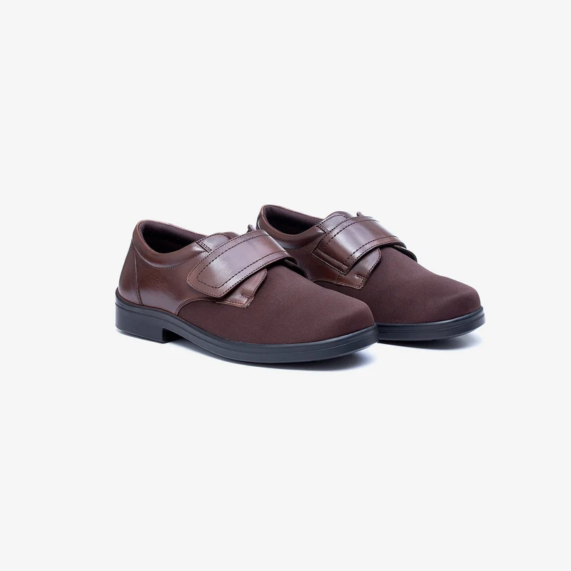 Zapatos elásticos suaves con velcro Tredd Well Benjamin de ajuste ancho para hombre