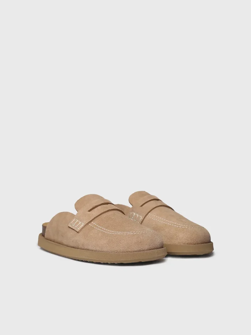 Zueco de mujer en serraje tipo mocasín | GREVENA-QT