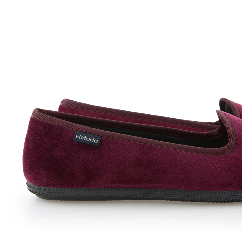 Zapatilla casa burdeos 104911 Victoria