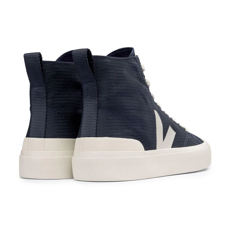 Bota azul WATAII Veja