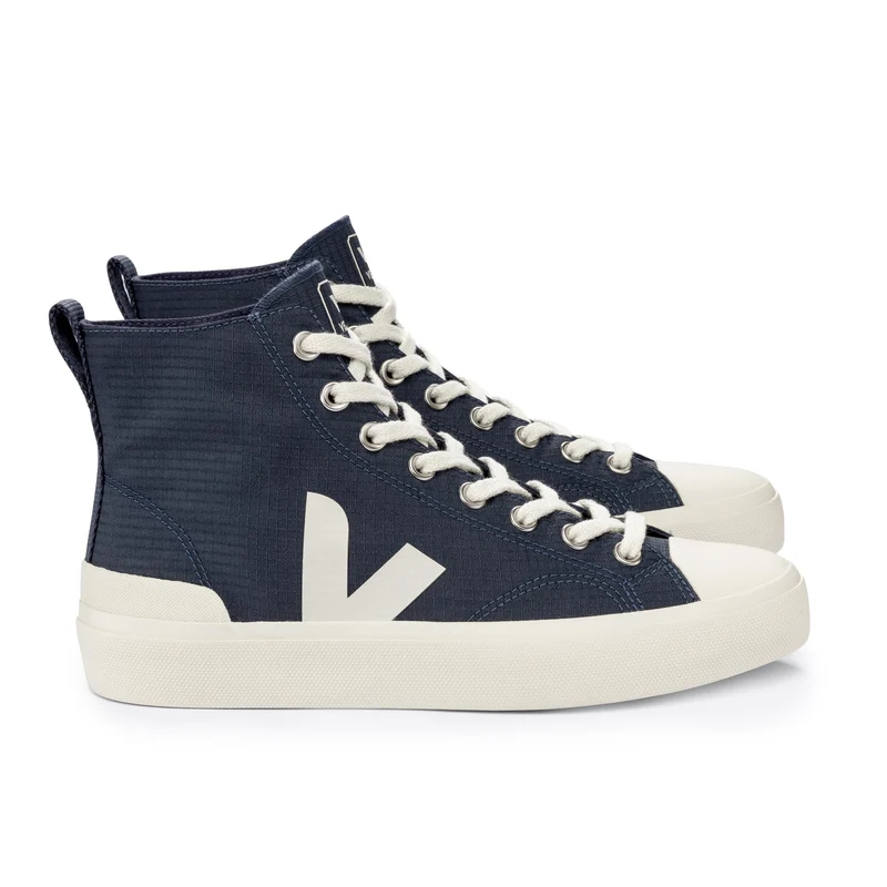 Bota azul WATAII Veja