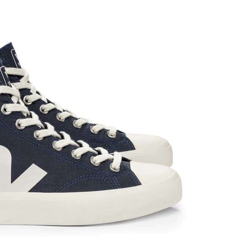 Bota azul WATAII Veja
