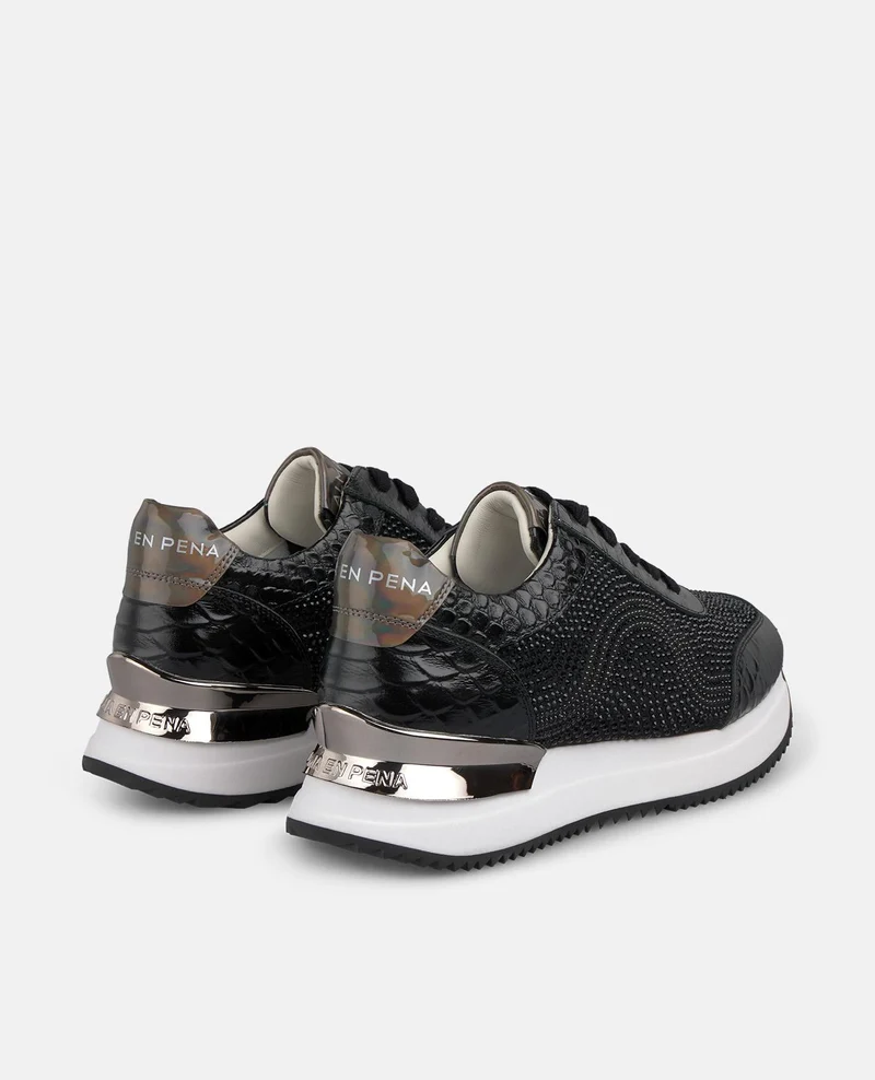 SNEAKER ESTAMPADA PEDRERÍA