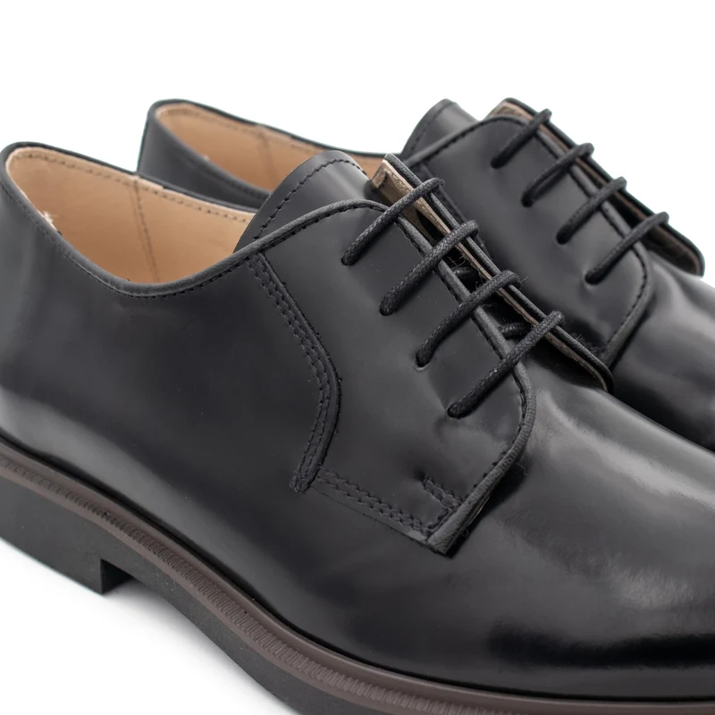 Blucher florentic negro LOBULI Jeromín