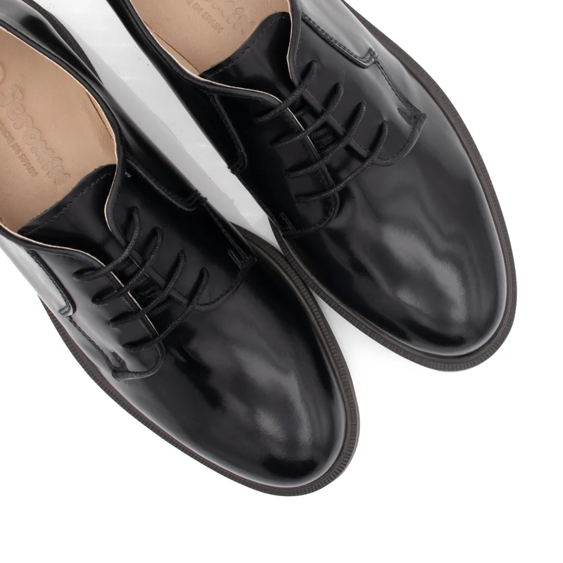 Blucher florentic negro LOBULI Jeromín