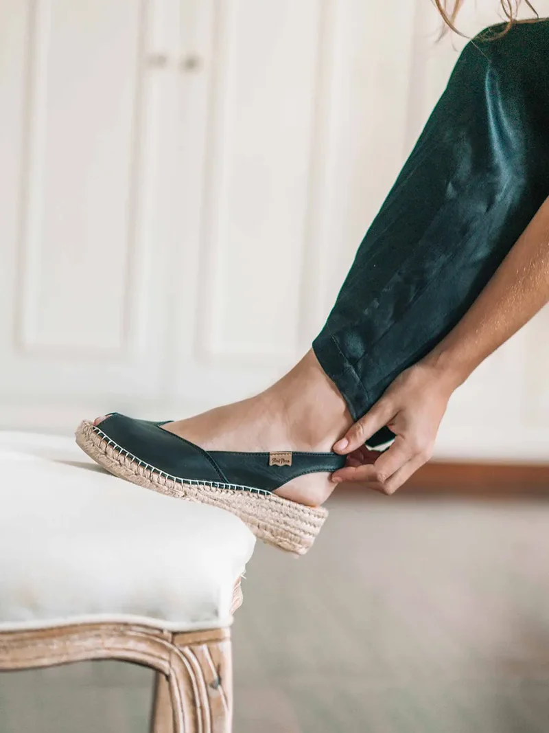 Alpargata peep toe de mujer con cuña en piel | BERNIA-P