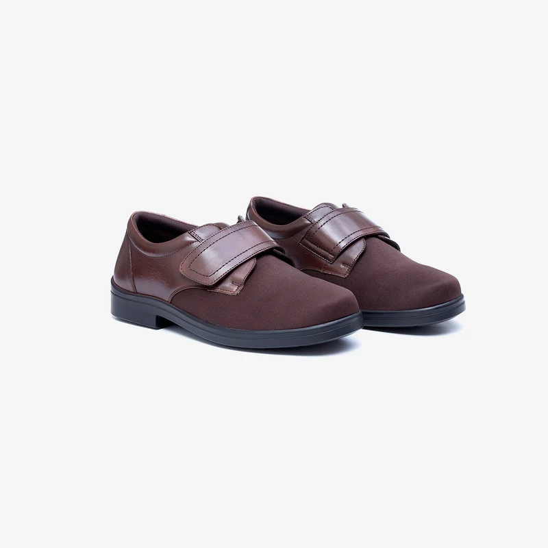 Zapatos elásticos suaves con velcro Tredd Well Benjamin de ajuste ancho para hombre