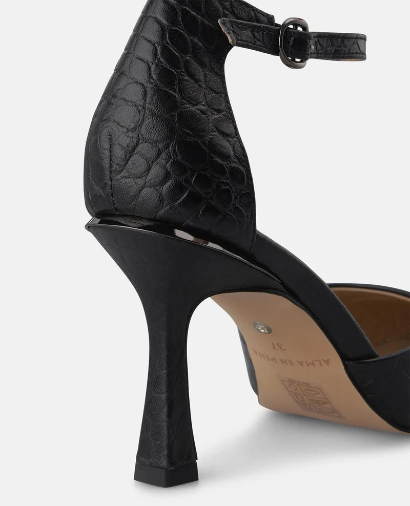 ZAPATO TACÓN PIEL CON PULSERA