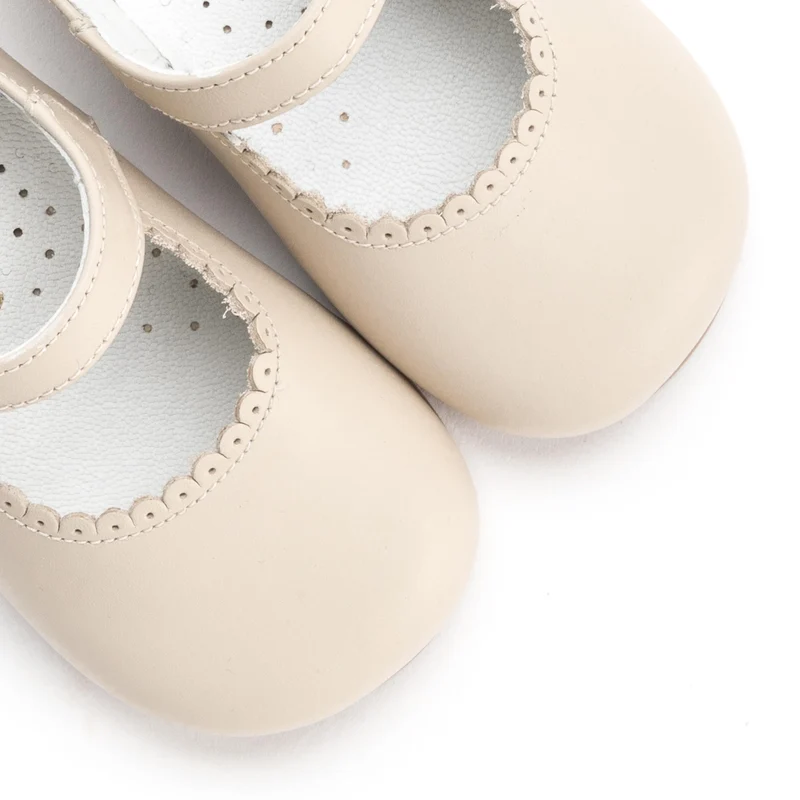 Mercedita beige oscuro 10305 Jeromín