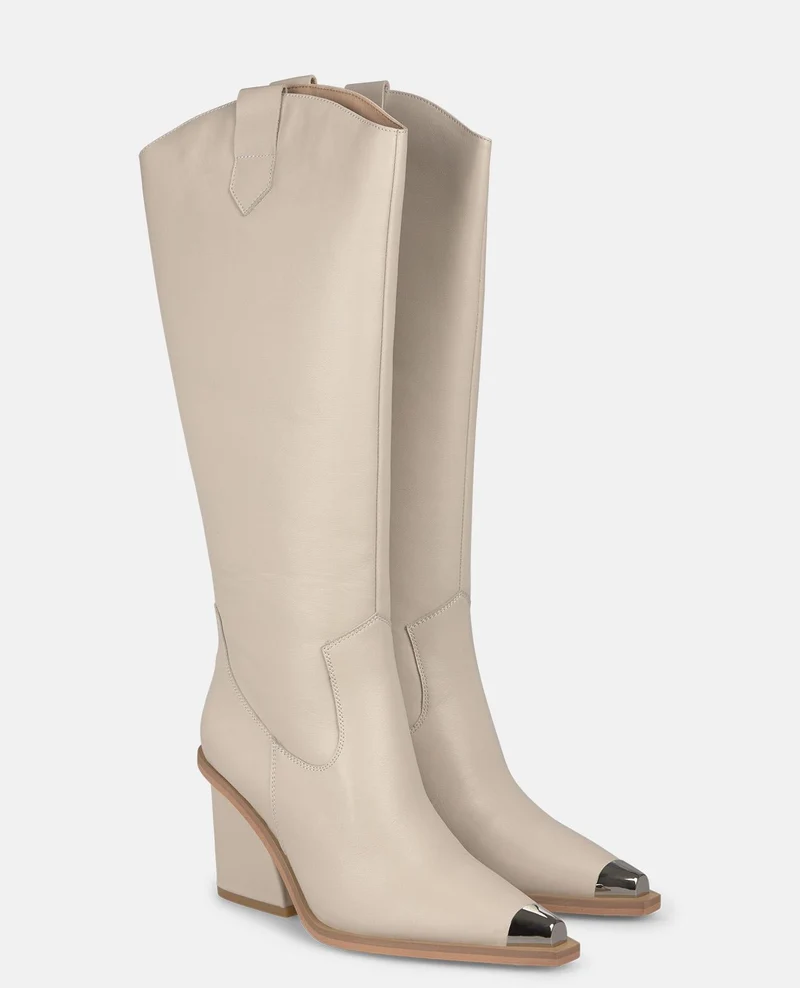 BOTA TACÓN CON TEXTURA