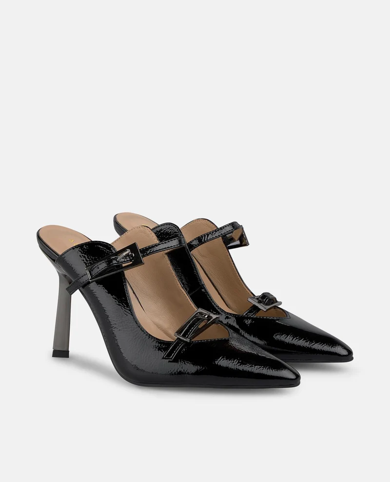 ZAPATO DESTALONADO CON HEBILLAS