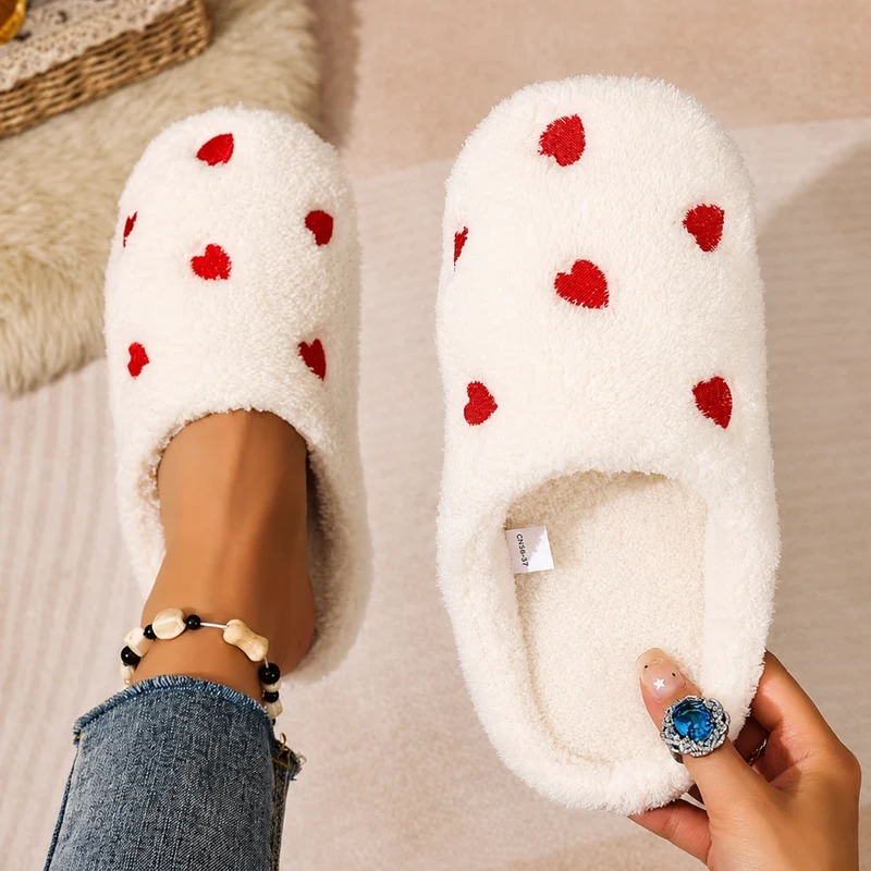 Miomu Pantuflas Blancas con Corazones, Sueños de Felpa