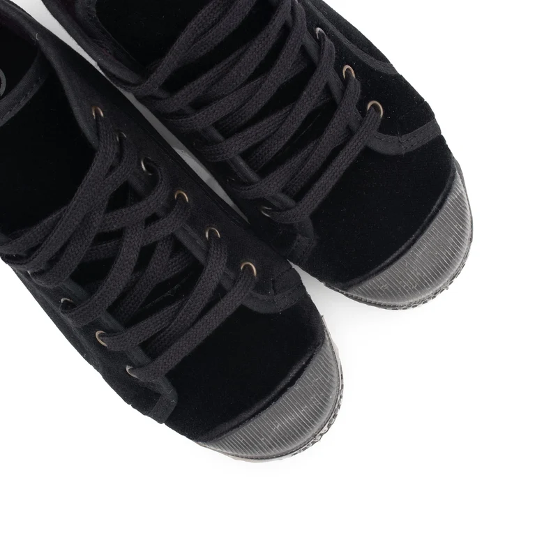 Bota negra 534 Natural World