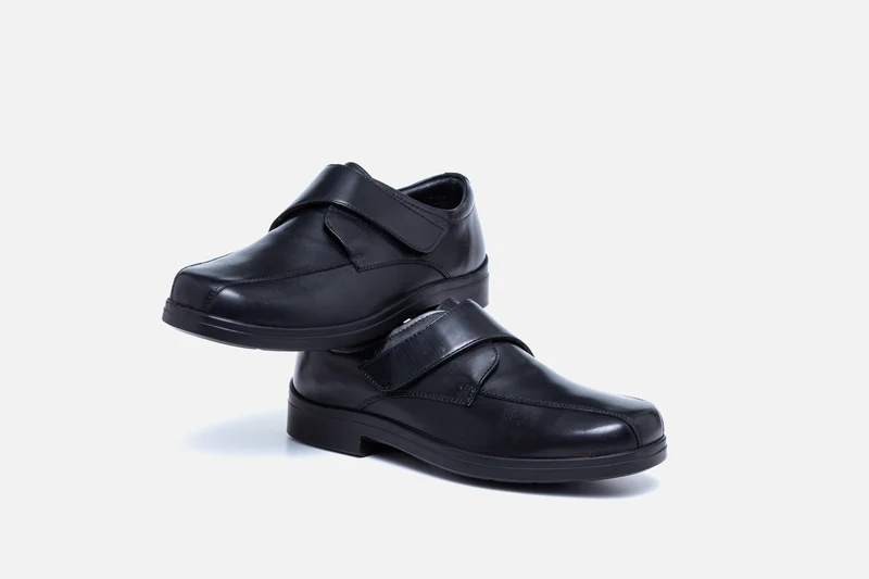 Zapatos con velcro Tredd Well Peter de ajuste ancho para hombre