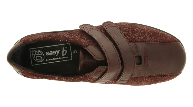 Zapatos DB Europe de corte ancho para mujer