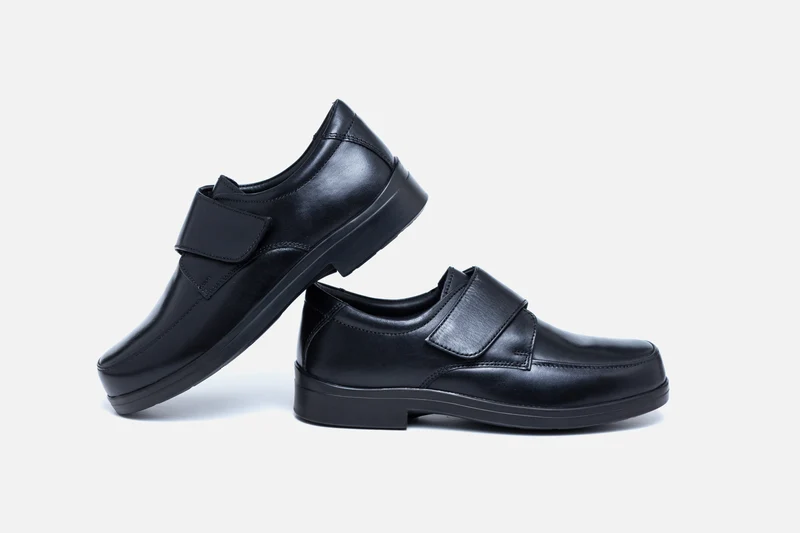 Zapatos de velcro Tredd Well David de ajuste ancho para hombre