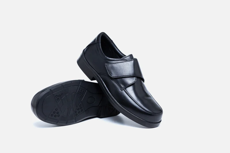 Zapatos de velcro Tredd Well David de ajuste ancho para hombre