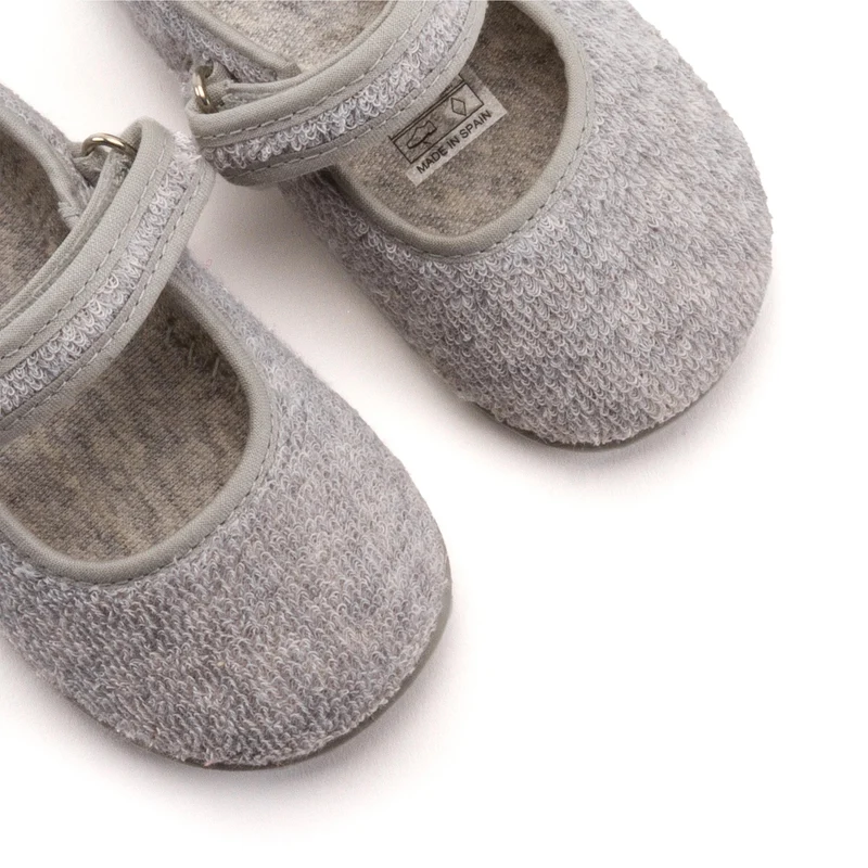 Zapatilla casa gris claro 1800F Vulladi