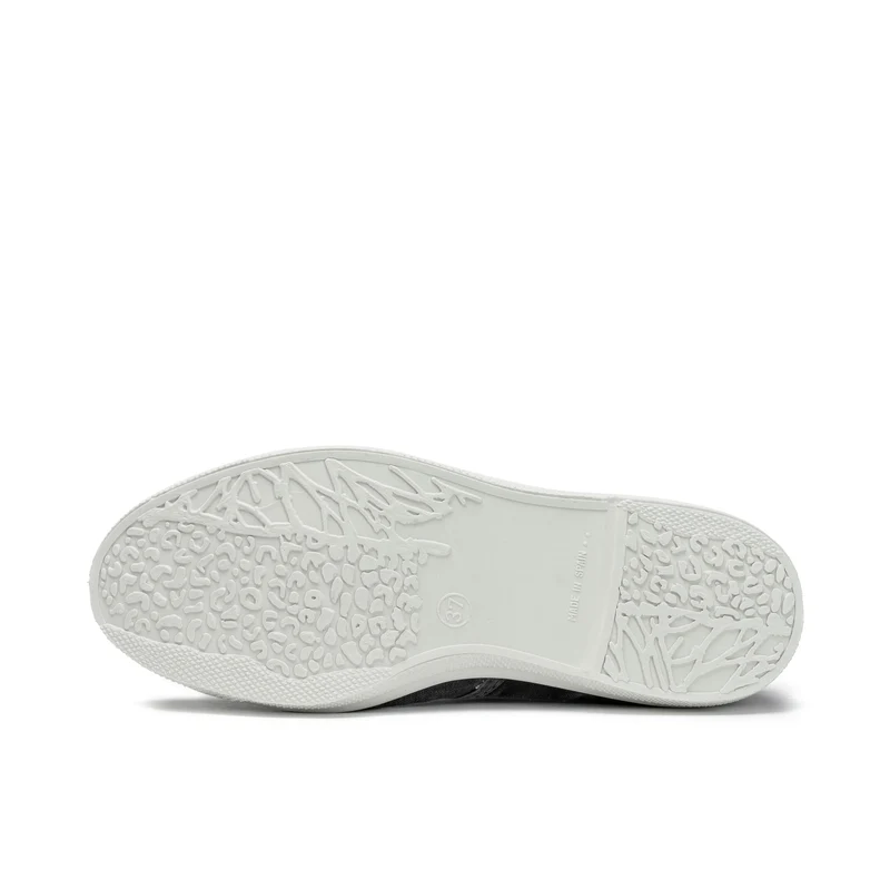 Zapatilla negro lavado LONA102 Natural World