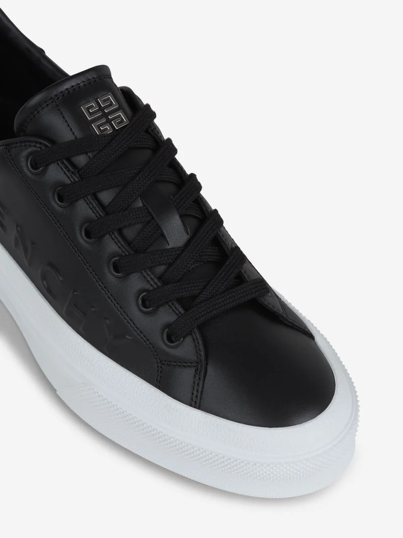 Sneakers City Sports