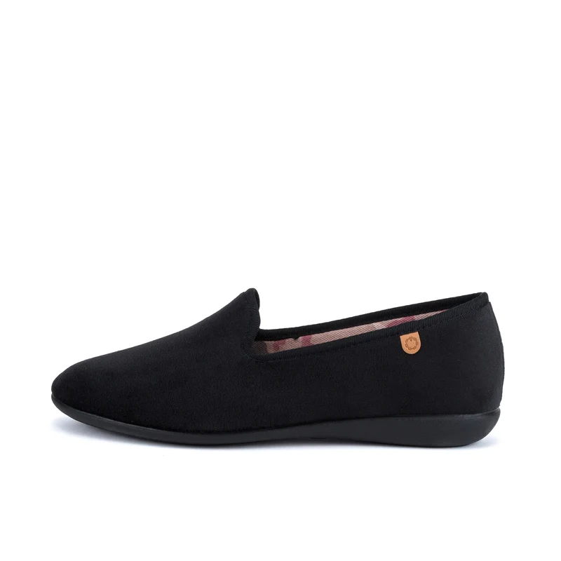 Zapatilla casa negra 18401 La Cadena