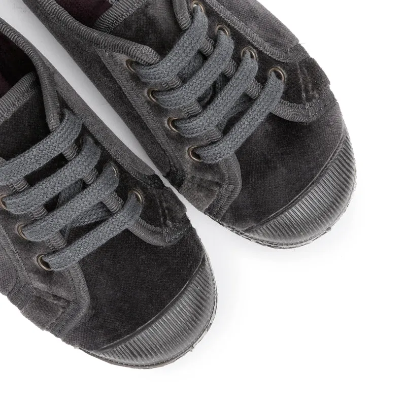 Zapatilla gris 533 Natural World