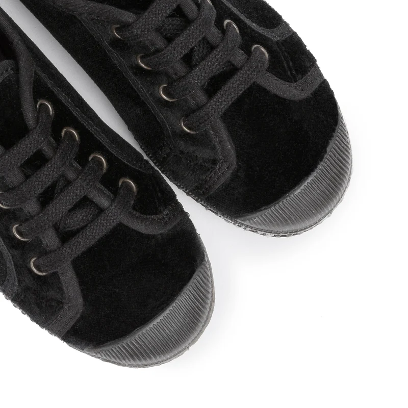 Zapatilla negro 533 Natural World