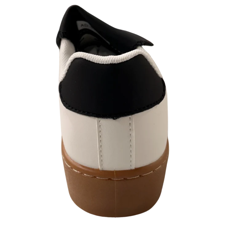 MUJER DEPORTIVA PLUMA NEGRO