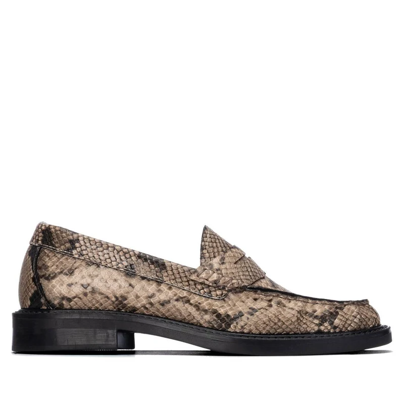 Zapato de mujer plano Xti 14602102